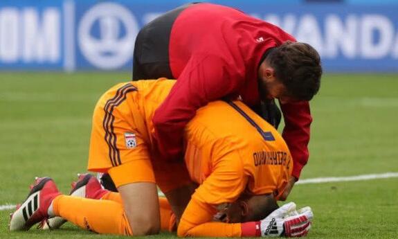 摩洛哥1-0伊朗 鲍哈杜兹乌龙伊朗幸运获得首胜